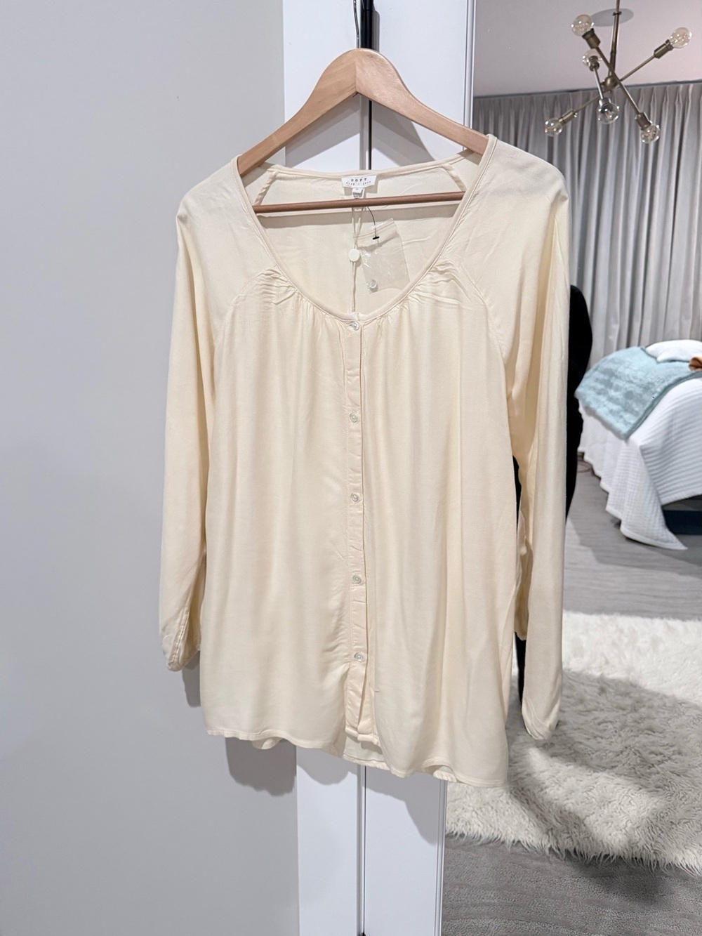 Soft Joie LightYellow Button-Front Women's Top Size Large NWT